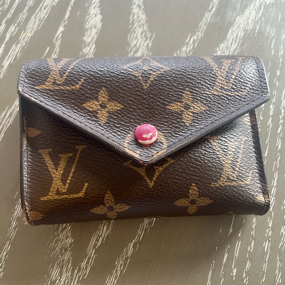 Victorine Wallet